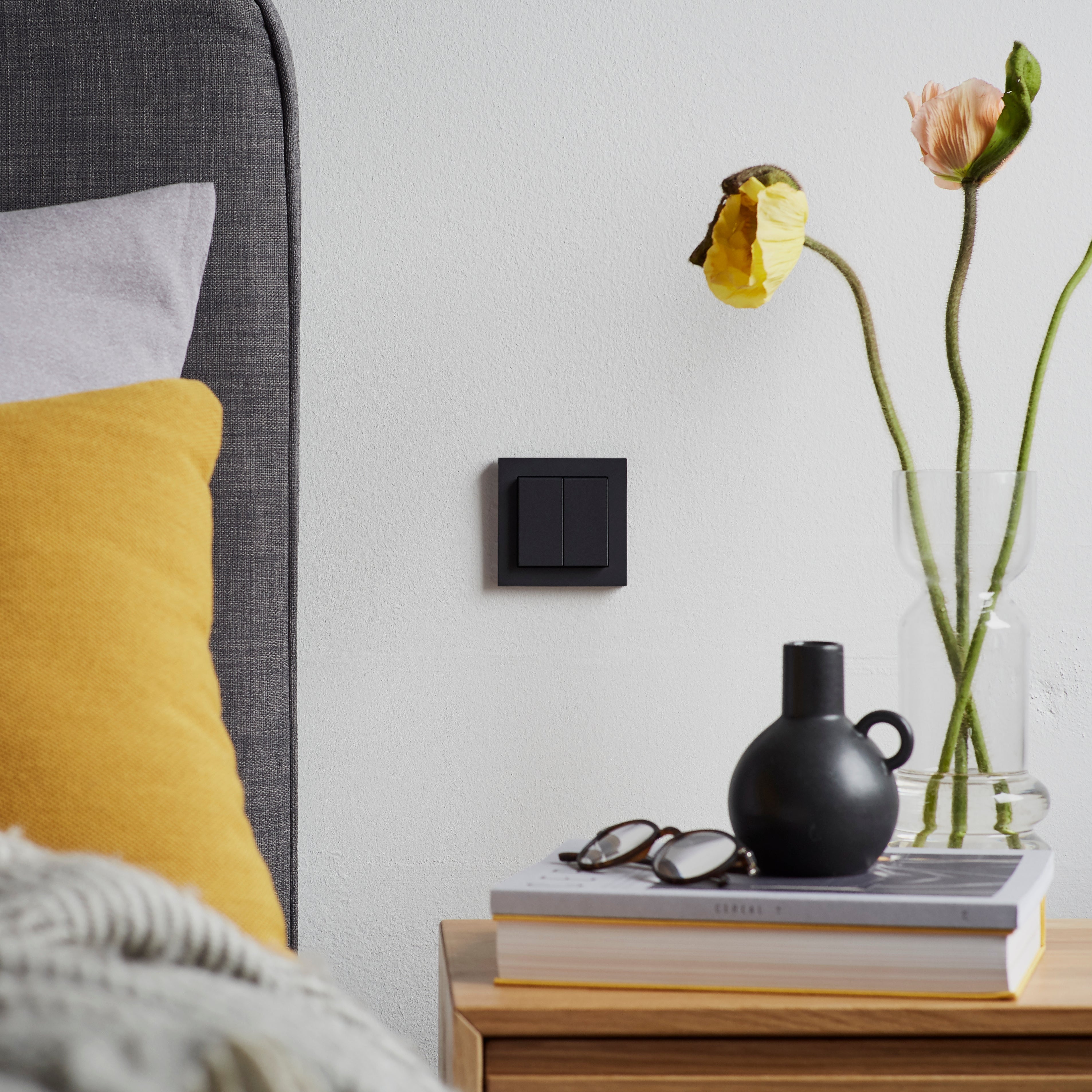 Senic Kinetic Switch