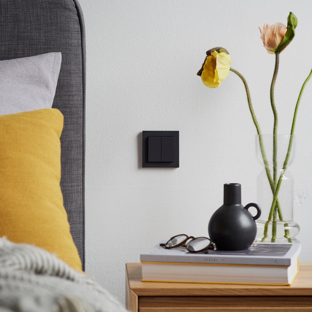 Senic Kinetic Switch